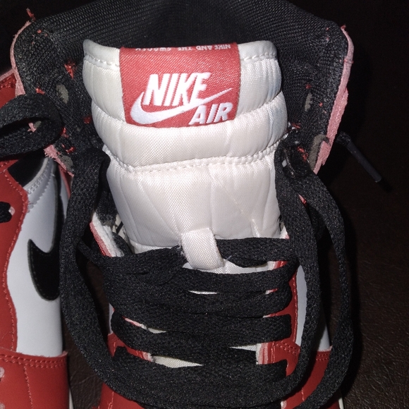 Air Jordan Retro 1 OGs Sz 10.5 Red